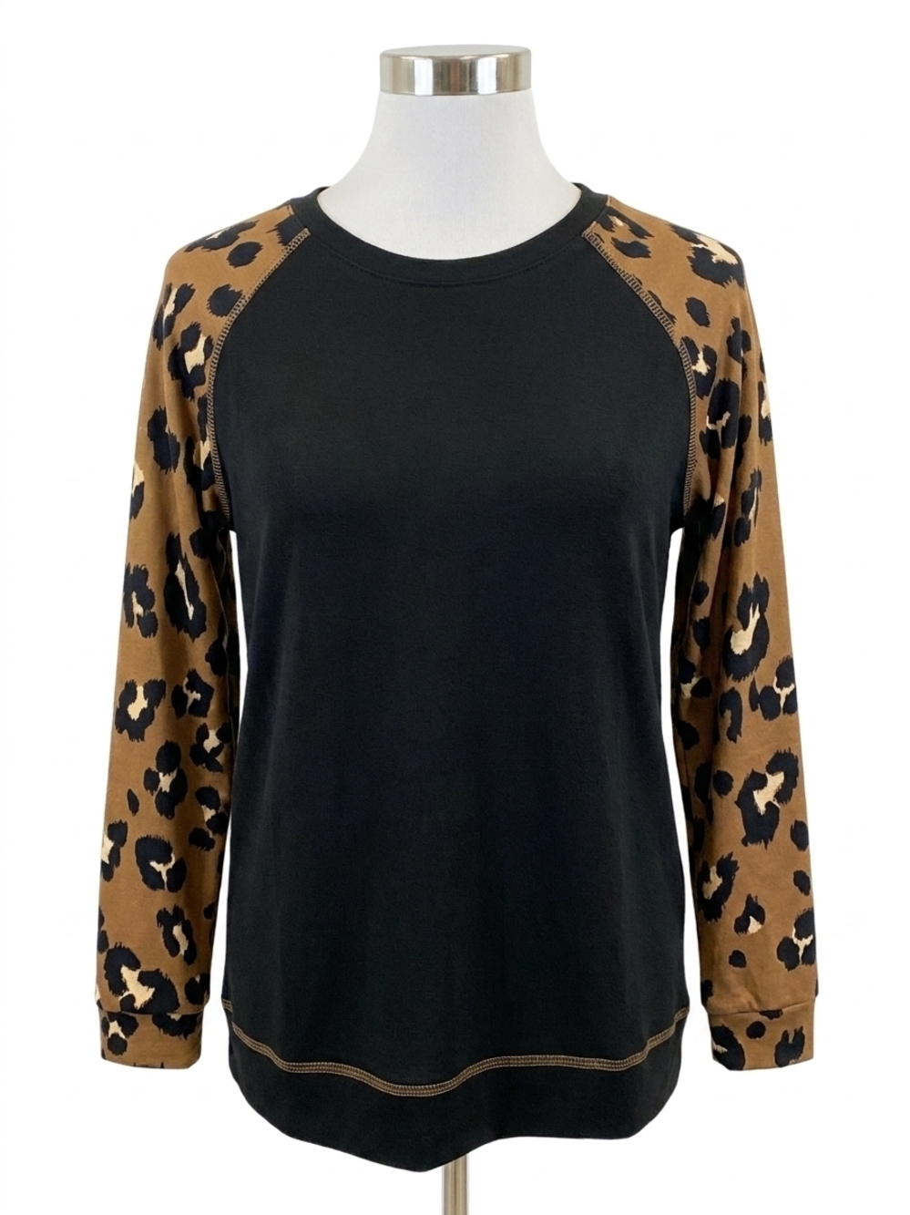 NEW HONEYME fleece animal print long sleeve tee in camel/black